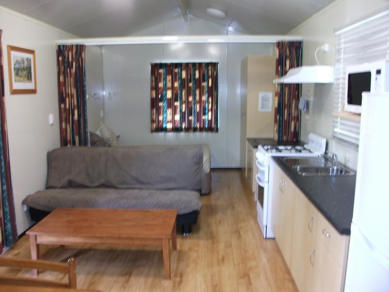 36 Old Cunningham Hwy, Goondiwindi QLD 4390