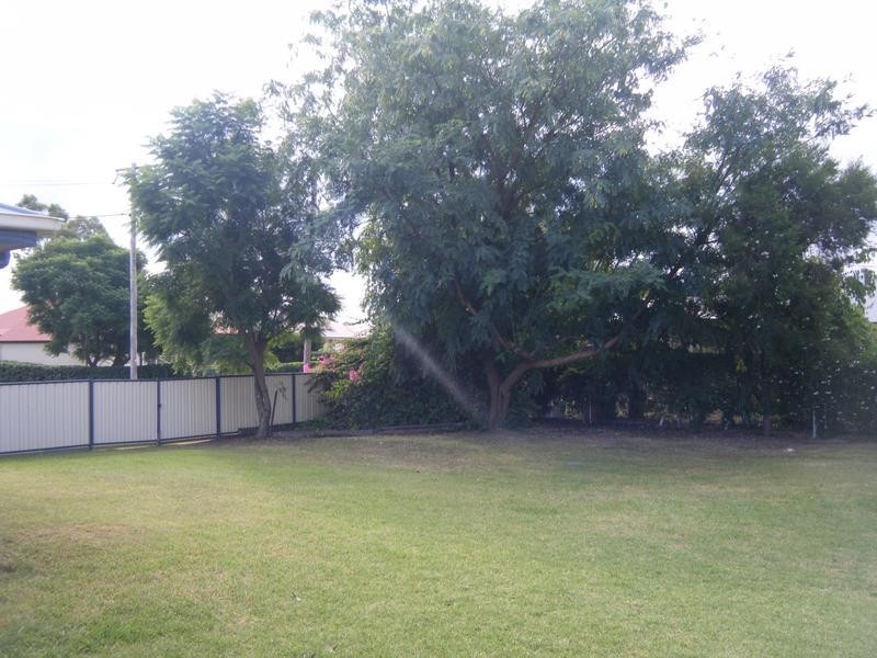 19 Charles Ave, Goondiwindi QLD 4390