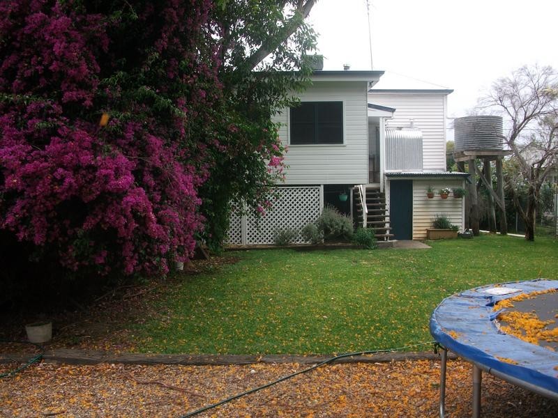 103 Bowen St, Goondiwindi QLD 4390