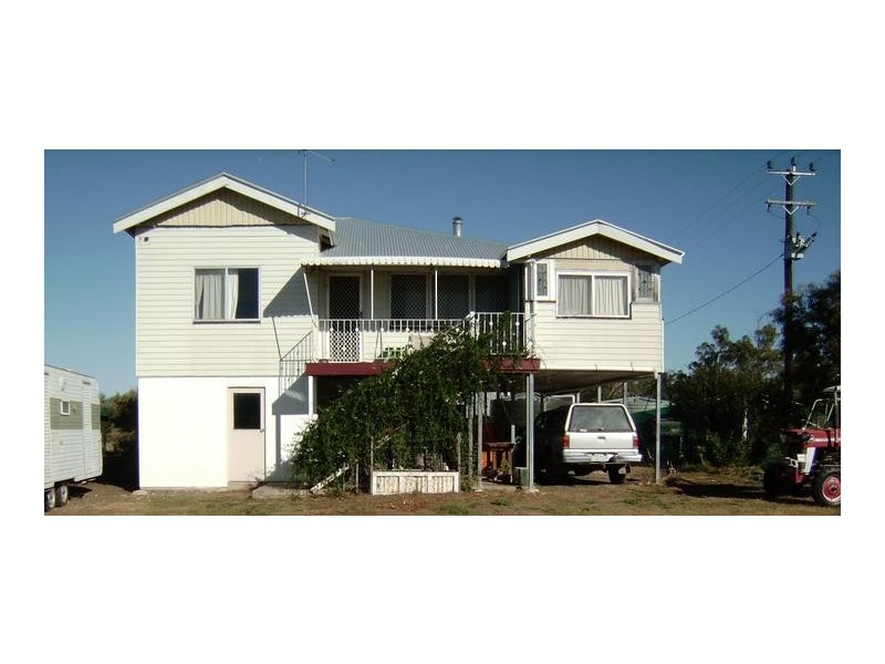 10 Tobacco Rd, Inglewood QLD 4387