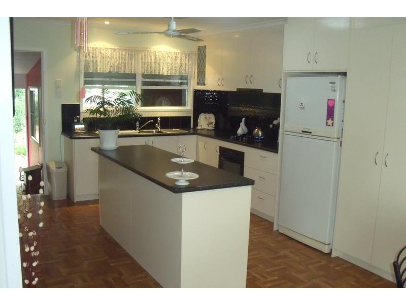 19 Lagoon St, Yelarbon QLD 4388