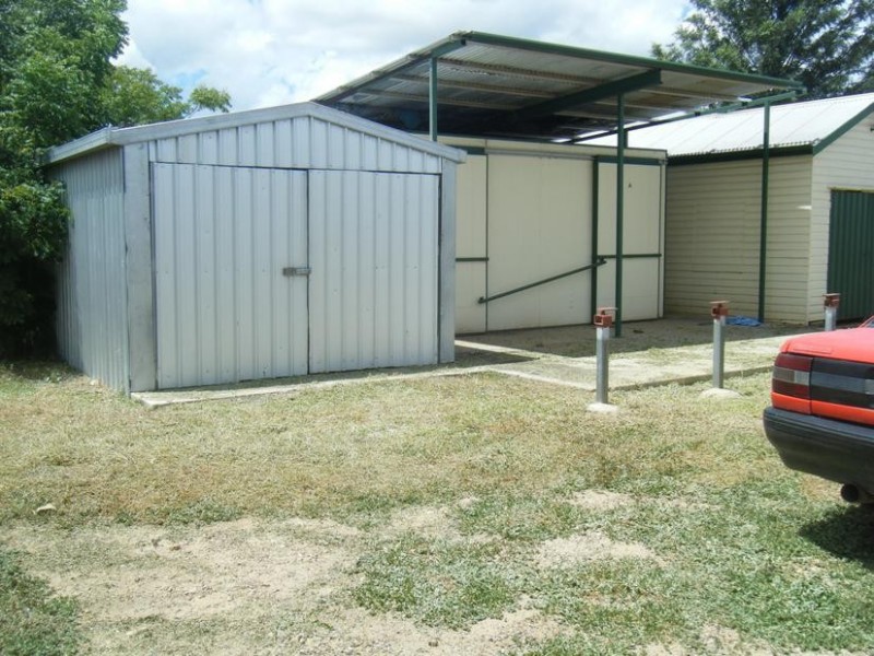 60 Albert St, Inglewood QLD 4387