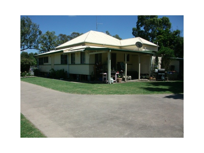 38 McLean St, Goondiwindi QLD 4390