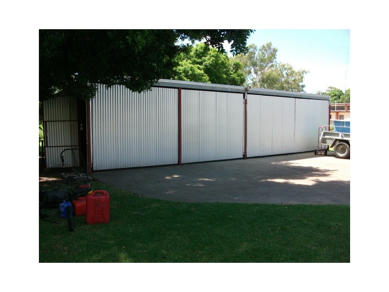38 McLean St, Goondiwindi QLD 4390