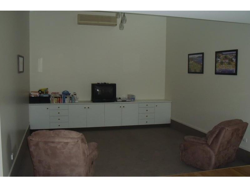 7 Sandalwood Dr, Goondiwindi QLD 4390