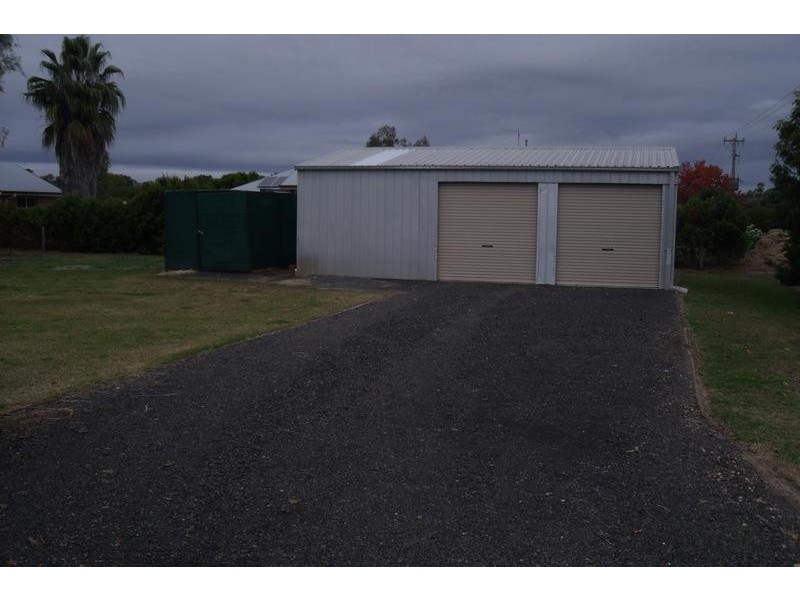 7 Sandalwood Dr, Goondiwindi QLD 4390
