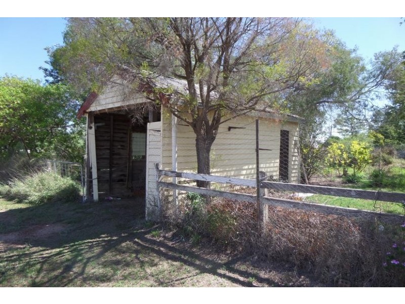 40 Taloom St, Yelarbon QLD 4388 the real estate agency Sold