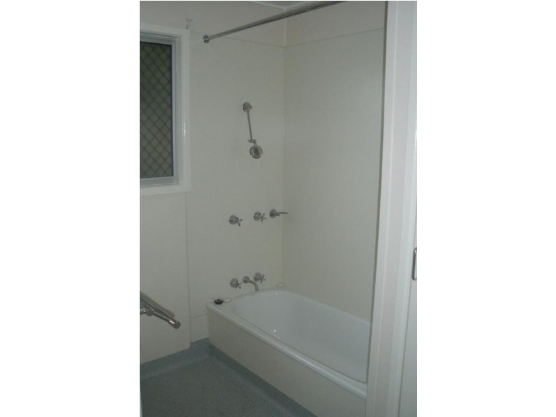 9 Waller St, Goondiwindi QLD 4390