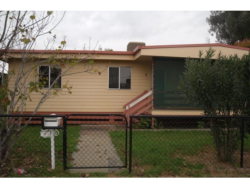 9 Waller St, Goondiwindi QLD 4390