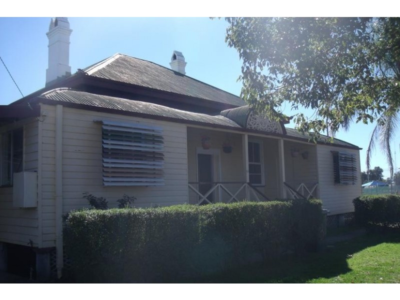 34 George St, Inglewood QLD 4387