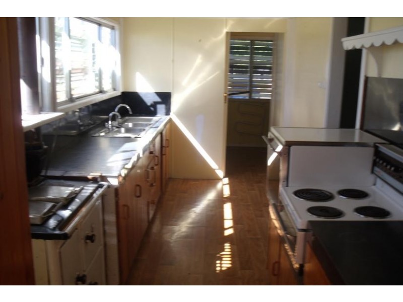 34 George St, Inglewood QLD 4387