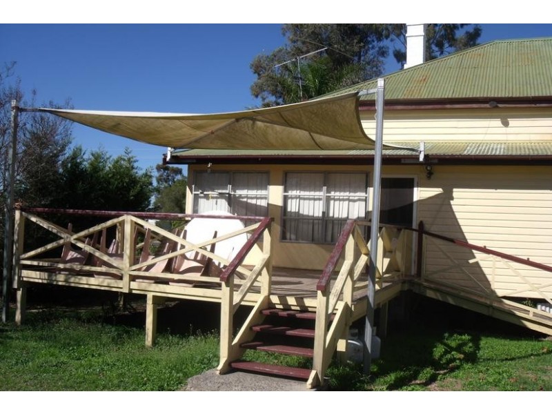 34 George St, Inglewood QLD 4387