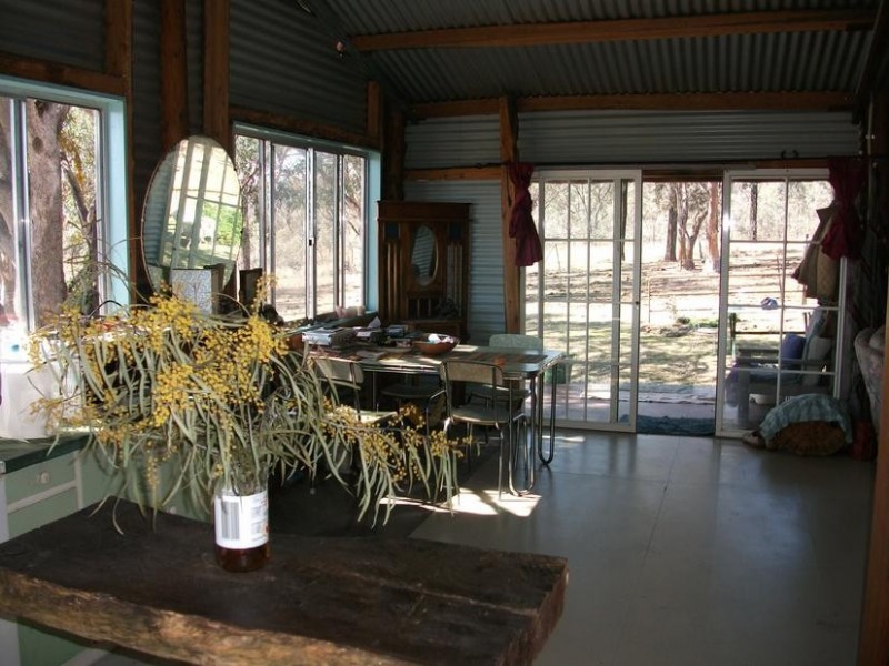 5 Rayners Rd, Texas NSW 4385