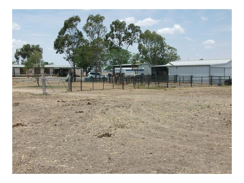 Mooroobie Lane, Goondiwindi QLD 4390