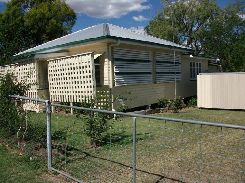 56 Albert St, Goondiwindi QLD 4390