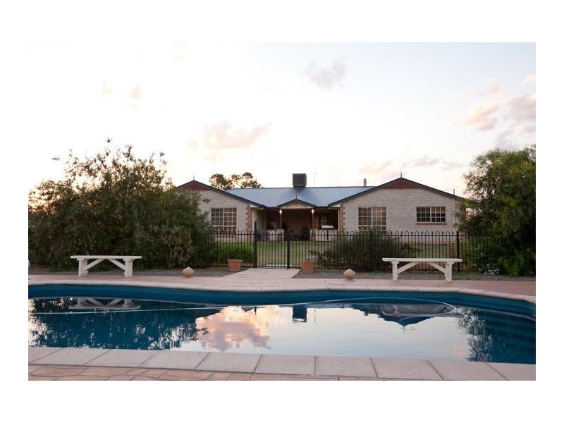 60608 Leichhardt Hwy, Goondiwindi QLD 4390