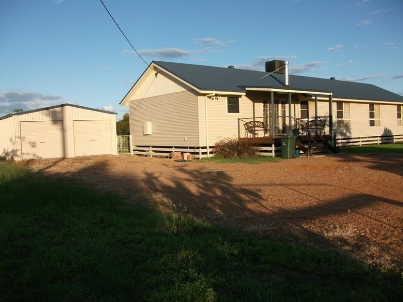 16 Glenoak Rd, Goondiwindi QLD 4390