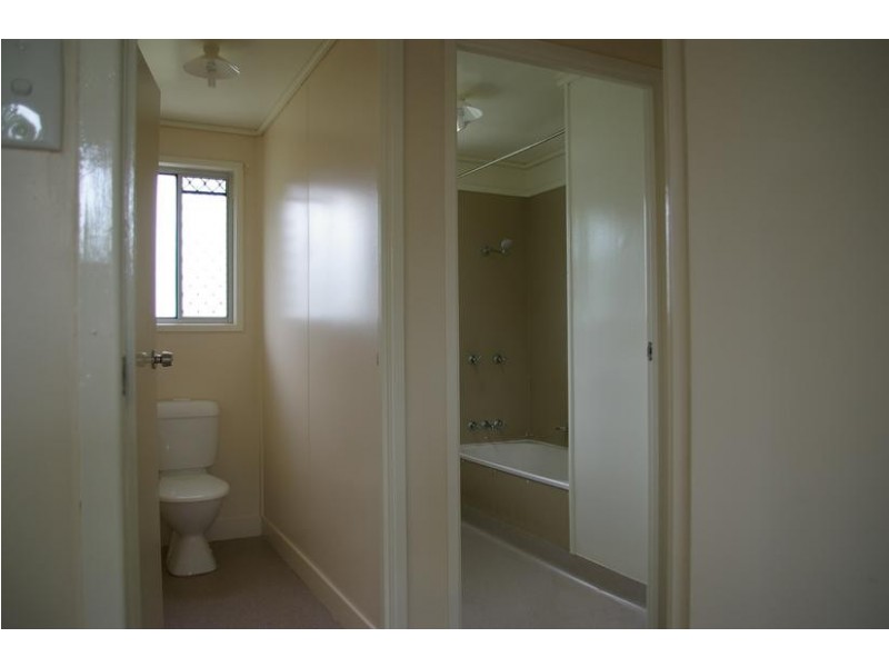 8 Waller St, Goondiwindi QLD 4390