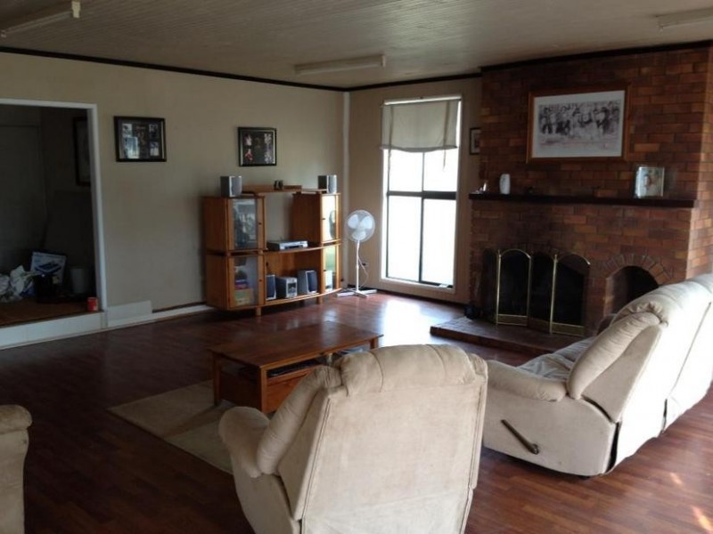 15569 Bruxner Hwy, Texas QLD 4385