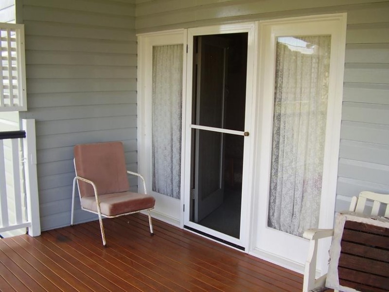 12 Avon St, Texas NSW 4385