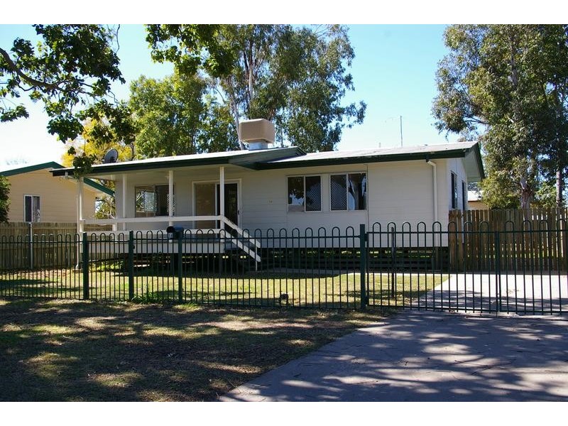 14 Willow St, Goondiwindi QLD 4390