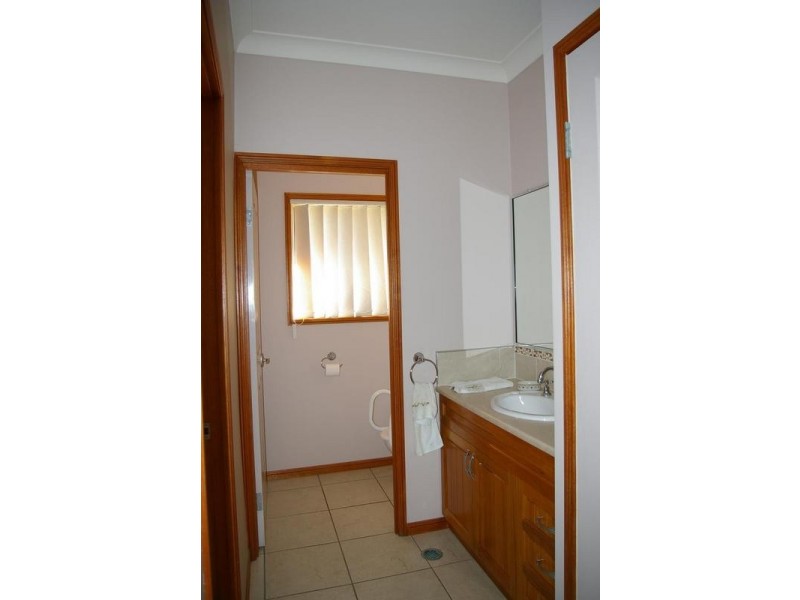 10 Serpentine Dr, Goondiwindi QLD 4390