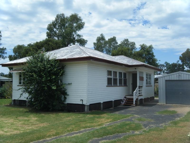 44 Kaboon STREET, Yelarbon QLD 4388