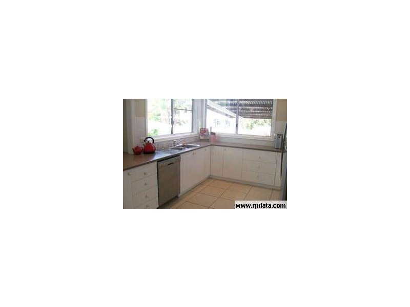 29 George St, Goondiwindi QLD 4390