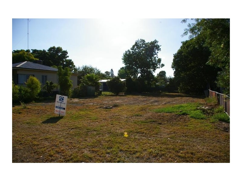 10 Chalmers St, Goondiwindi QLD 4390