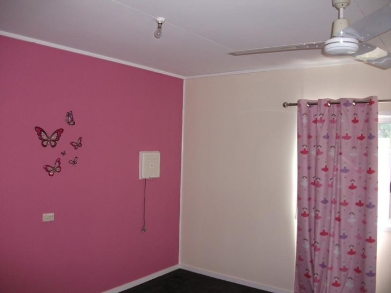 17 Malone St, Texas NSW 4385