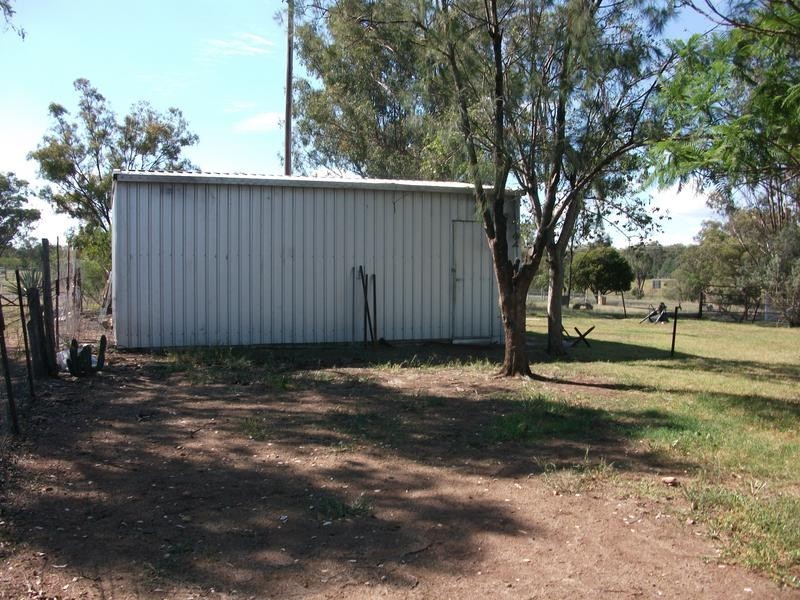 17 Malone St, Texas NSW 4385