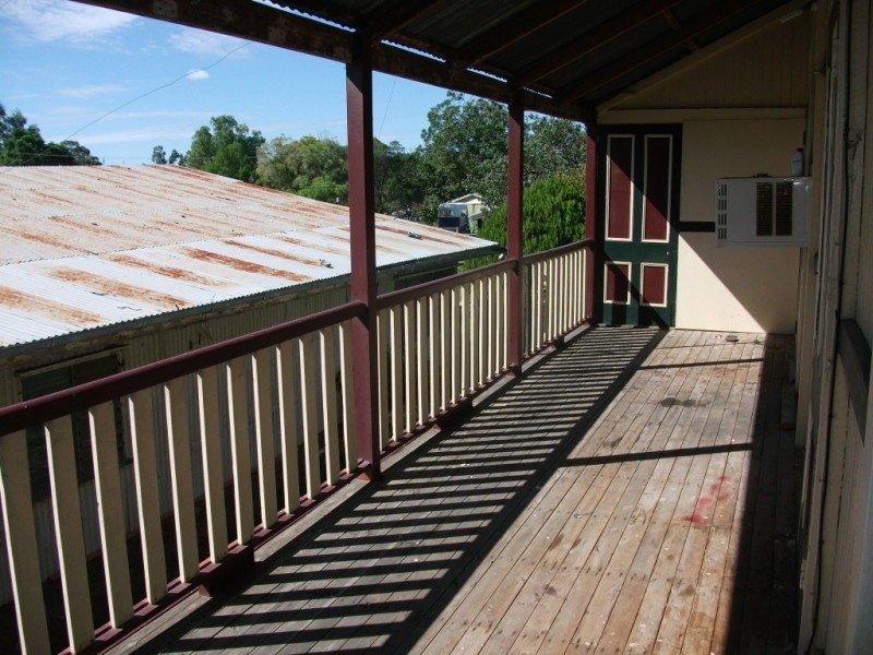 8 Taloom St, Yelarbon QLD 4388