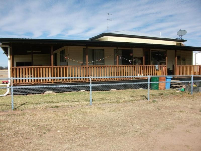 1143 River Rd, Surat QLD 4417