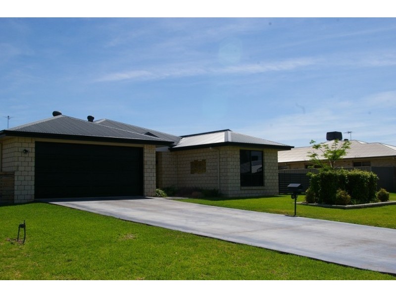 19 James Ryan Ave, Goondiwindi QLD 4390