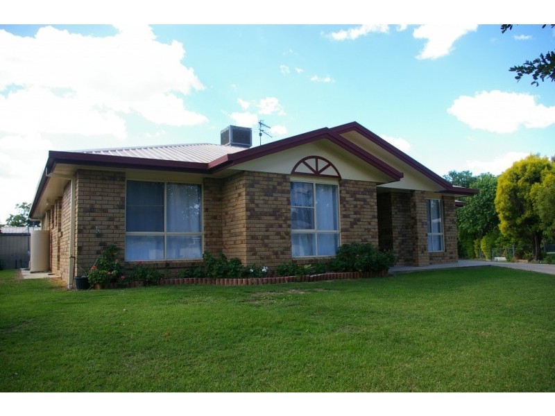 13 River Gums Dr, Goondiwindi QLD 4390