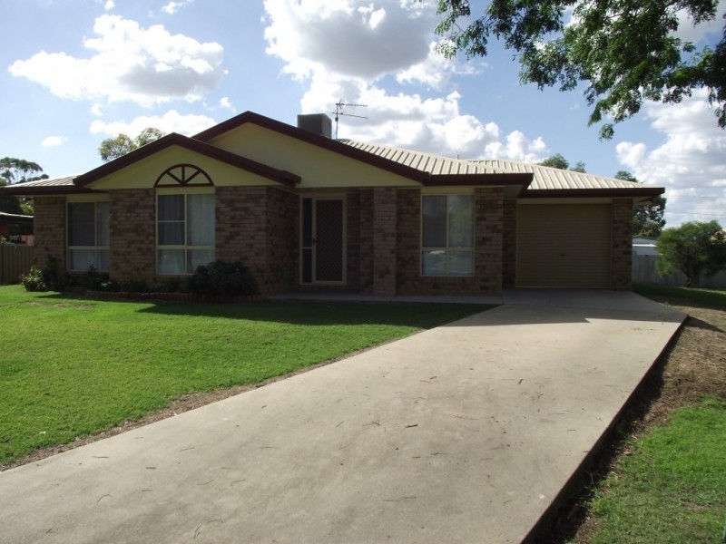 13 River Gums Dr, Goondiwindi QLD 4390