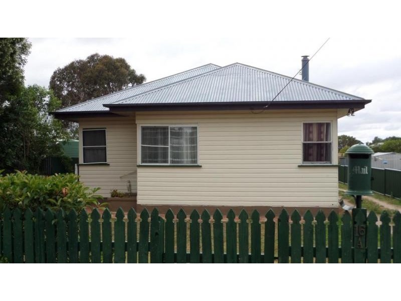 16A McEvoy St, Warwick QLD 4370