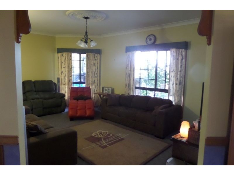 7 Paul Bradley Dr, Goondiwindi QLD 4390