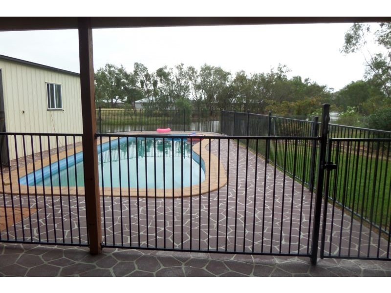 7 Paul Bradley Dr, Goondiwindi QLD 4390