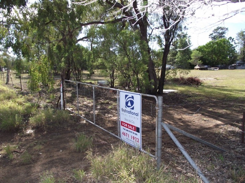 11 Beach St, Bungunya QLD 4494