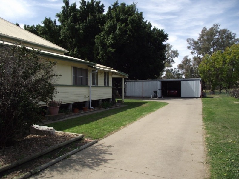 38 McLean St, Goondiwindi QLD 4390