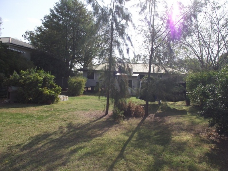 45 Elizabeth Dr, Goondiwindi QLD 4390