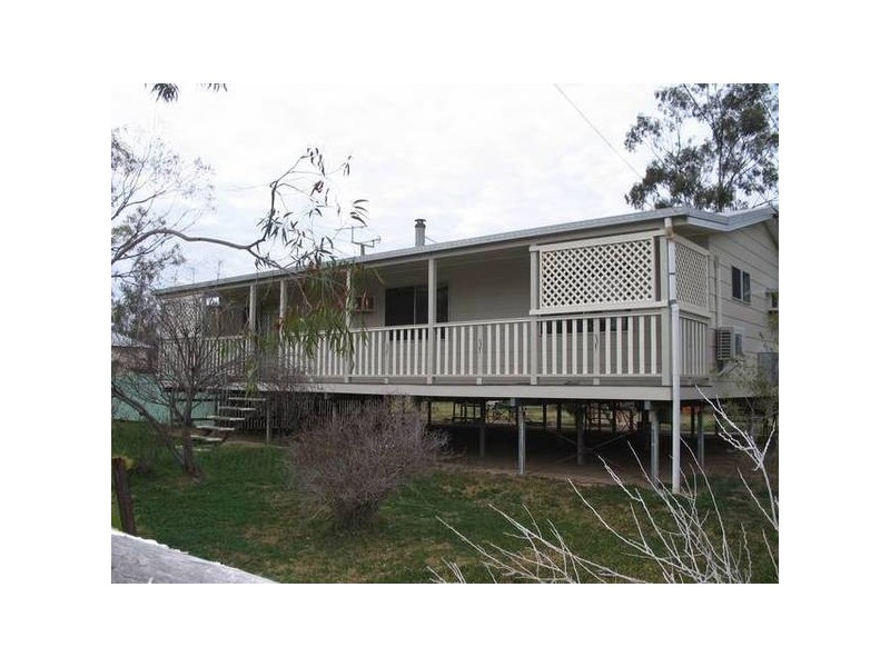 1 & 2 Bengalla Street, Yelarbon QLD 4388