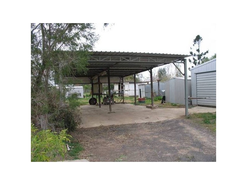 1 & 2 Bengalla Street, Yelarbon QLD 4388