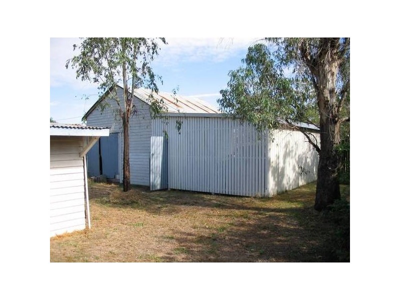 33 Bengalla Street, Yelarbon QLD 4388