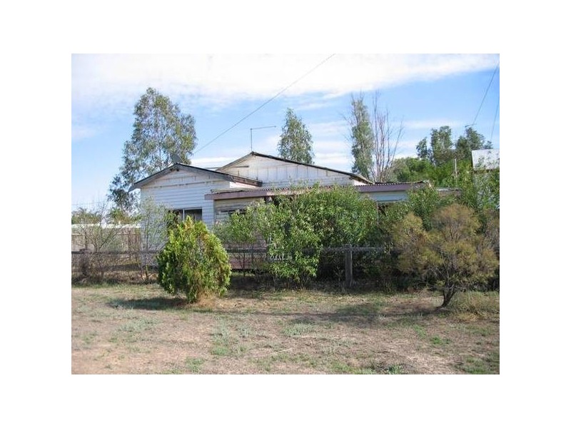 33 Bengalla Street, Yelarbon QLD 4388