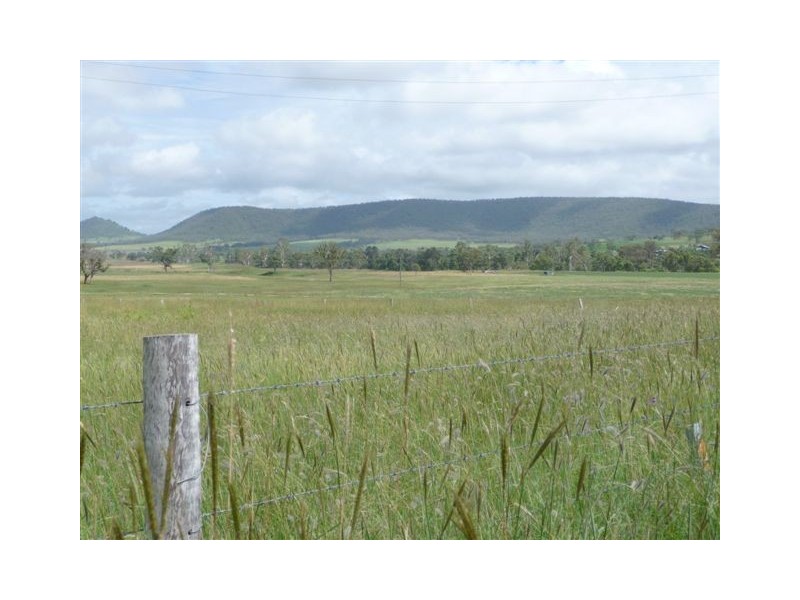 977 Pilton Valley Road, Upper Pilton QLD 4361