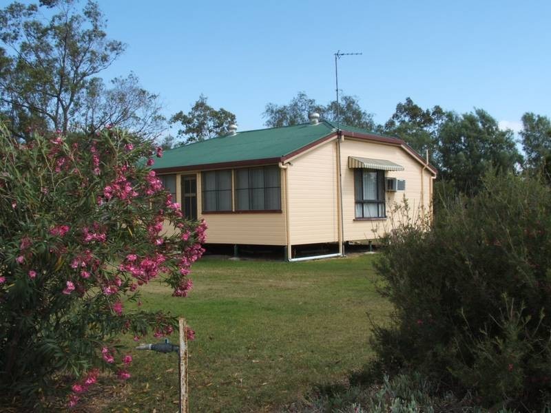 25 Racecourse Road, Goondiwindi QLD 4390