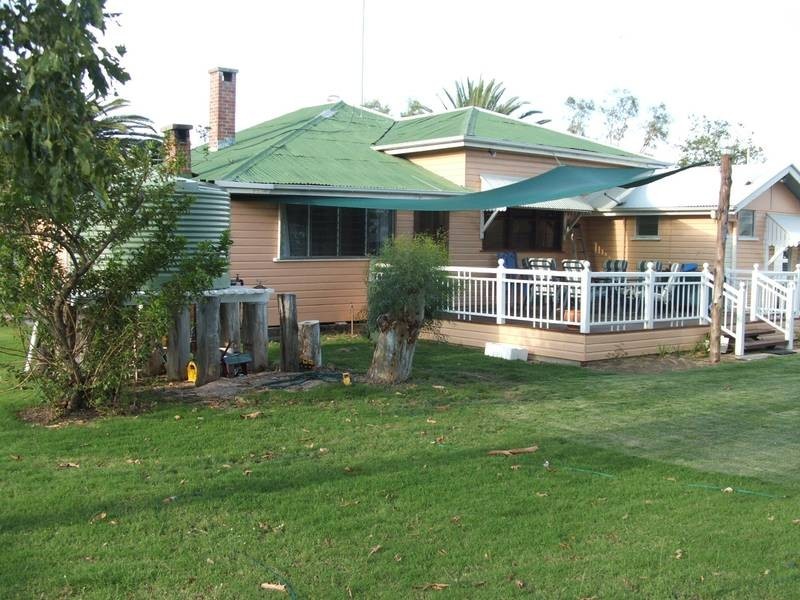 8 Girle St, Yelarbon QLD 4388