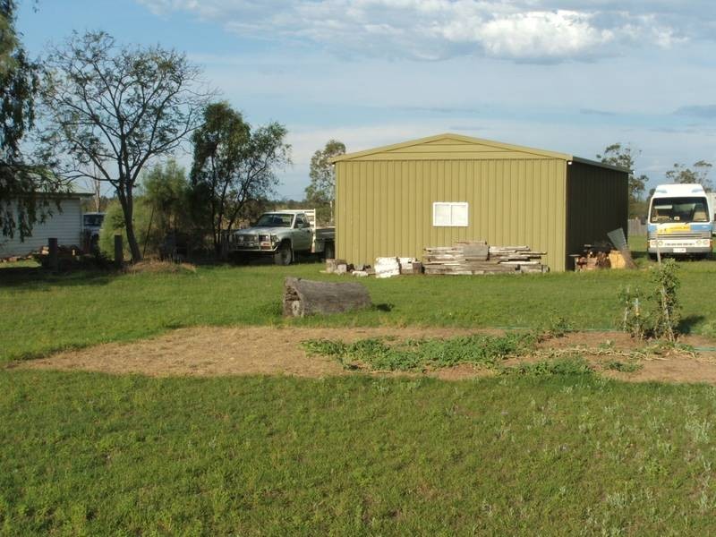 8 Girle St, Yelarbon QLD 4388